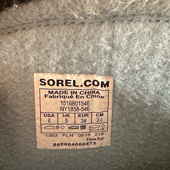 Sorel Purple and Black Womens Winter Boots - Picture 5 of 5